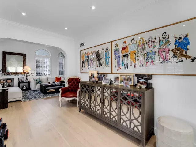 4-bedroom home for rent in Miami - 1826 Fairhaven Pl - MondialRealty