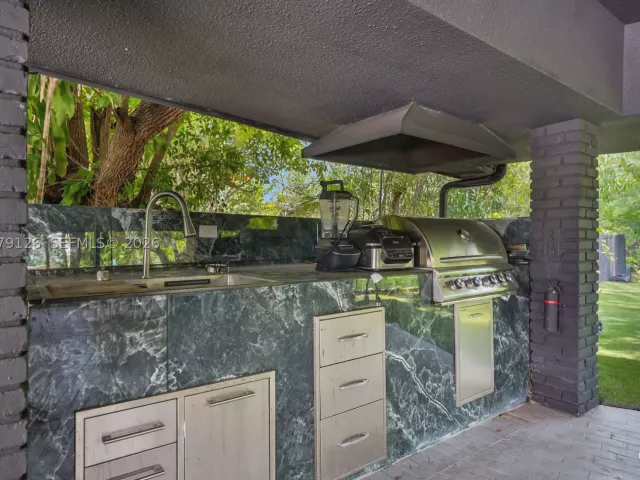 4-bedroom home for rent in North Miami - 315 NE 122nd St 0 - MondialRealty