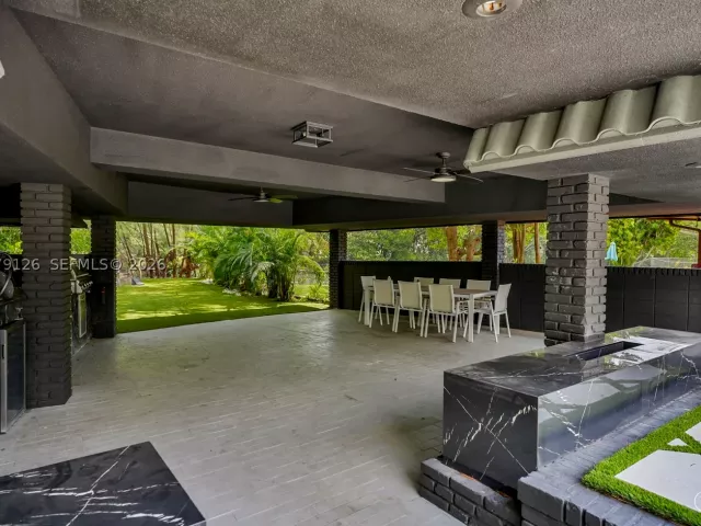4-bedroom home for rent in North Miami - 315 NE 122nd St 0 - MondialRealty