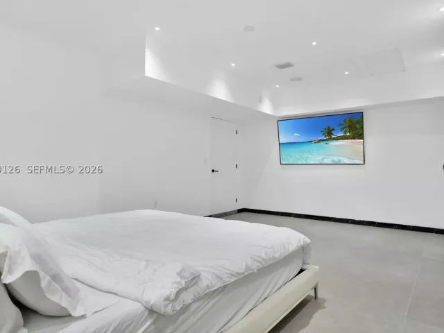 4-bedroom home for rent in North Miami - 315 NE 122nd St 0 - MondialRealty