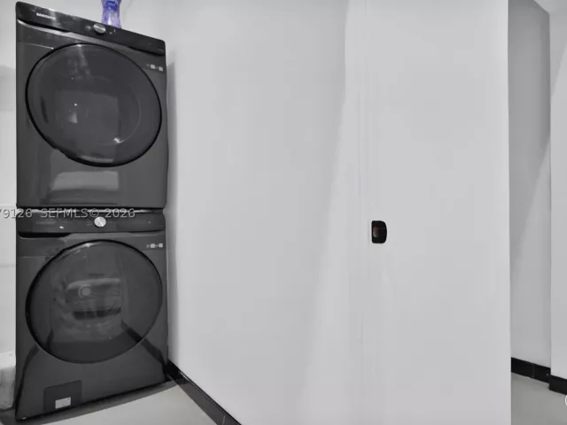 4-bedroom home for rent in North Miami - 315 NE 122nd St 0 - MondialRealty