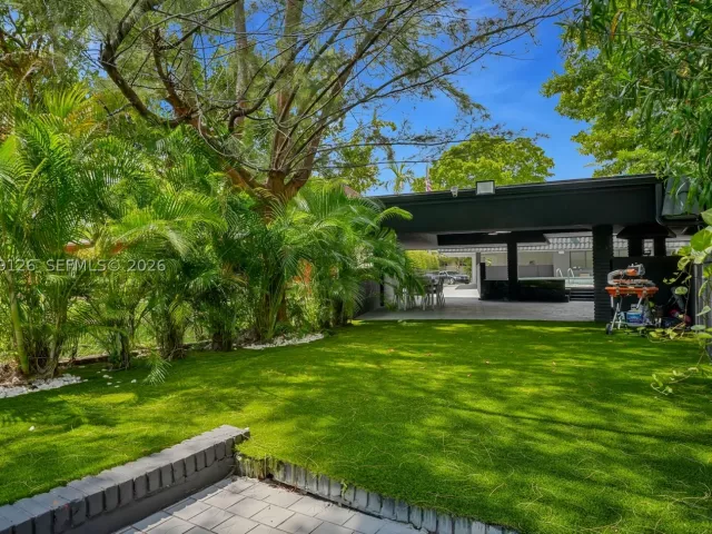 4-bedroom home for rent in North Miami - 315 NE 122nd St 0 - MondialRealty