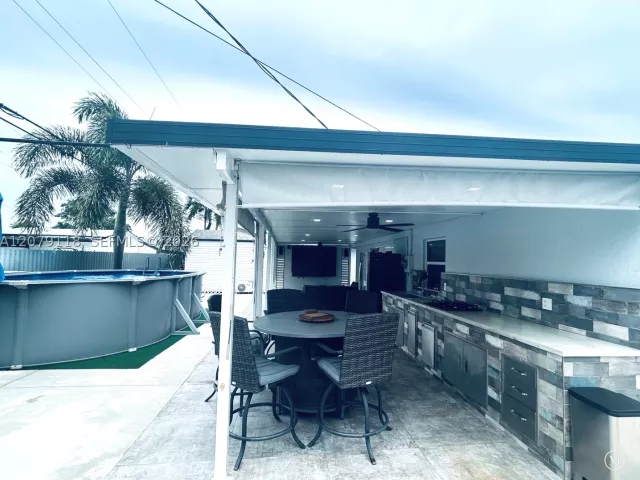 3-bedroom home for sale in Miami - 11925 SW 185th Ter - MondialRealty