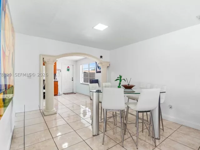 5-bedroom home for sale in Miami - 3530 SW 122nd Ave - MondialRealty