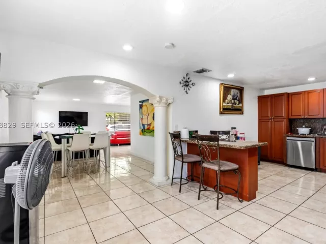 5-bedroom home for sale in Miami - 3530 SW 122nd Ave - MondialRealty