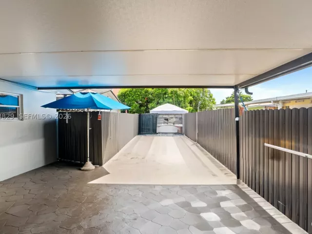 5-bedroom home for sale in Miami - 3530 SW 122nd Ave - MondialRealty