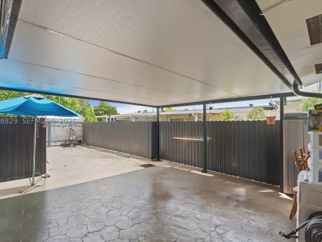 5-bedroom home for sale in Miami - 3530 SW 122nd Ave - MondialRealty