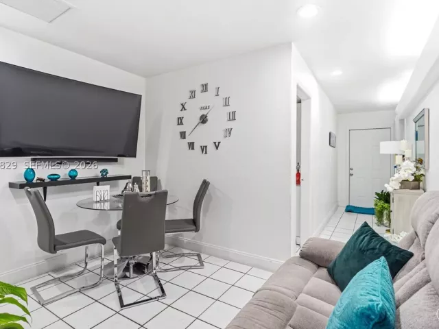 5-bedroom home for sale in Miami - 3530 SW 122nd Ave - MondialRealty