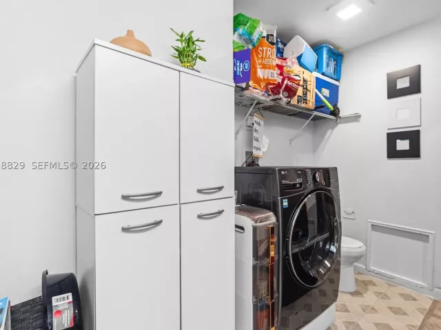 5-bedroom home for sale in Miami - 3530 SW 122nd Ave - MondialRealty