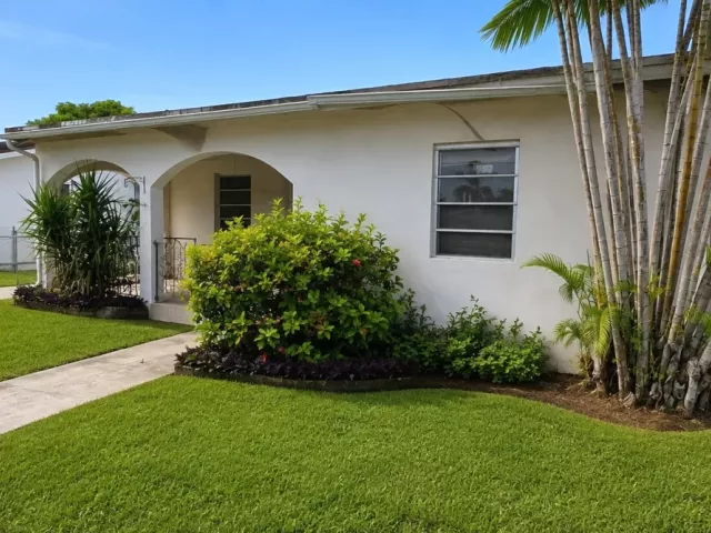 3-bedroom home for sale in Miami - 3441 NW 17th St - MondialRealty