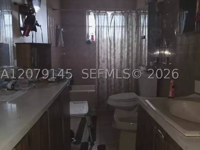3-bedroom home for sale in Miami - 3441 NW 17th St - MondialRealty