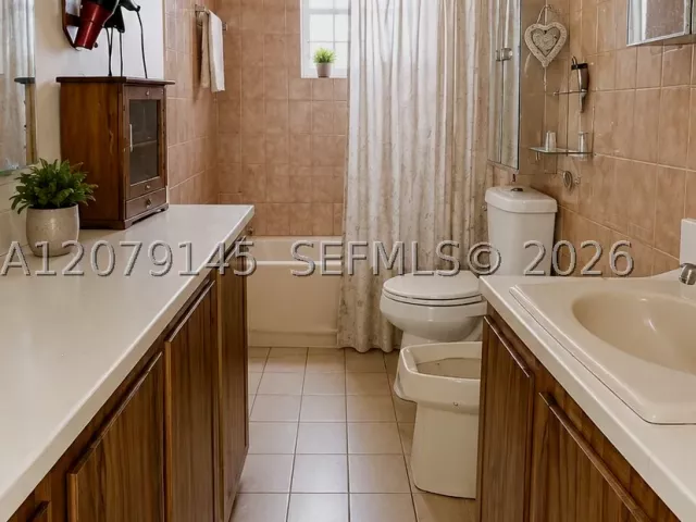 3-bedroom home for sale in Miami - 3441 NW 17th St - MondialRealty