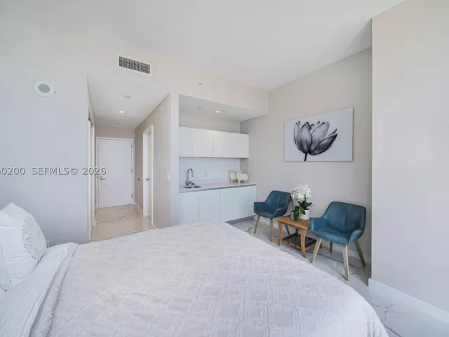 3-bedroom condo for sale in Miami - 851 NE 1st Ave 2911 - MondialRealty