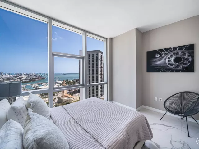 3-bedroom condo for sale in Miami - 851 NE 1st Ave 2911 - MondialRealty