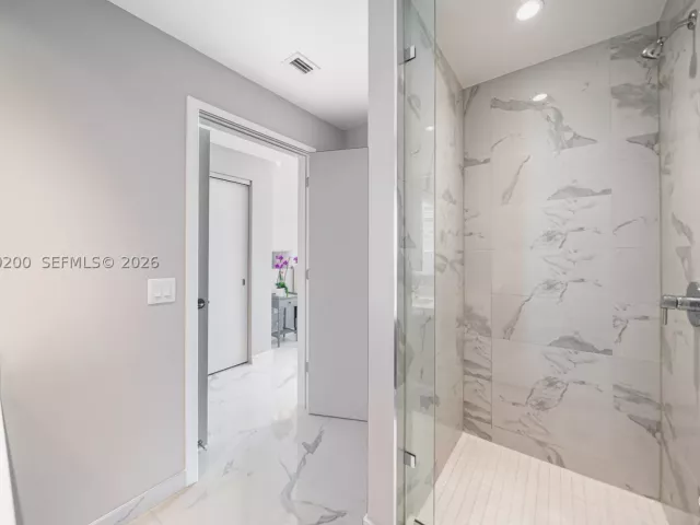 3-bedroom condo for sale in Miami - 851 NE 1st Ave 2911 - MondialRealty