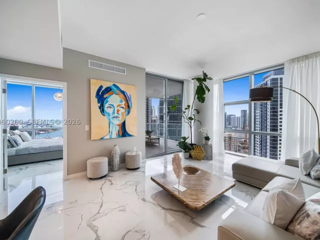 3-bedroom condo for sale in Miami - 851 NE 1st Ave 2911 - MondialRealty