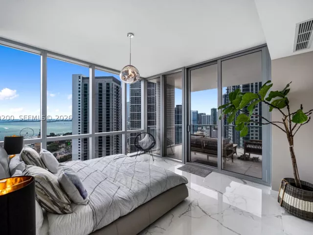 3-bedroom condo for sale in Miami - 851 NE 1st Ave 2911 - MondialRealty
