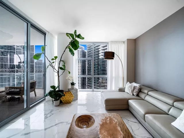 3-bedroom condo for sale in Miami - 851 NE 1st Ave 2911 - MondialRealty