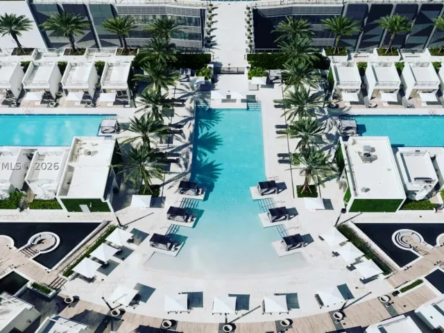 3-bedroom condo for sale in Miami - 851 NE 1st Ave 2911 - MondialRealty