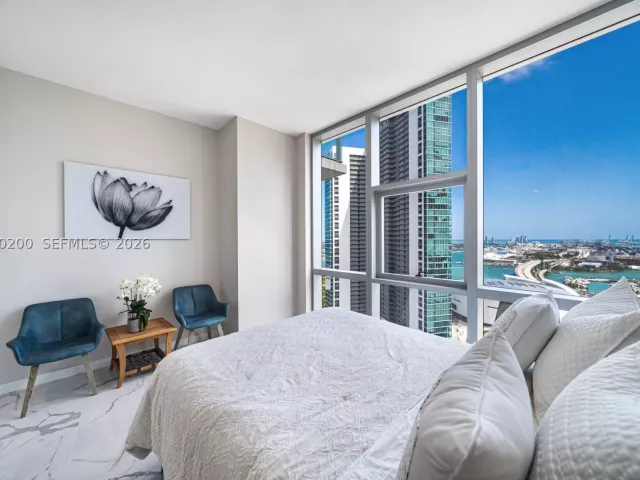 3-bedroom condo for sale in Miami - 851 NE 1st Ave 2911 - MondialRealty