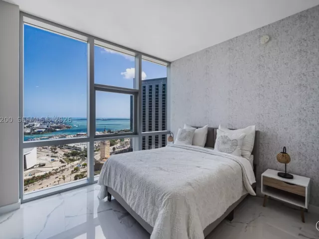 3-bedroom condo for sale in Miami - 851 NE 1st Ave 2911 - MondialRealty