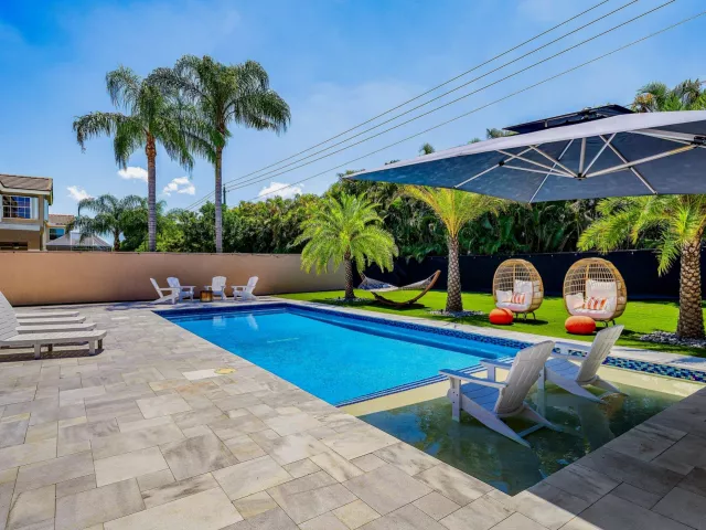 5-bedroom home for sale in Boca Raton - 10616 Wheelhouse Circle - MondialRealty