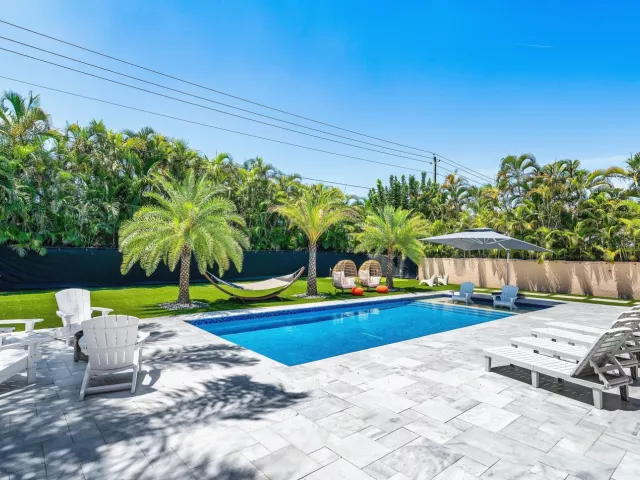 5-bedroom home for sale in Boca Raton - 10616 Wheelhouse Circle - MondialRealty
