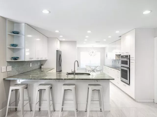 5-bedroom home for sale in Boca Raton - 10616 Wheelhouse Circle - MondialRealty