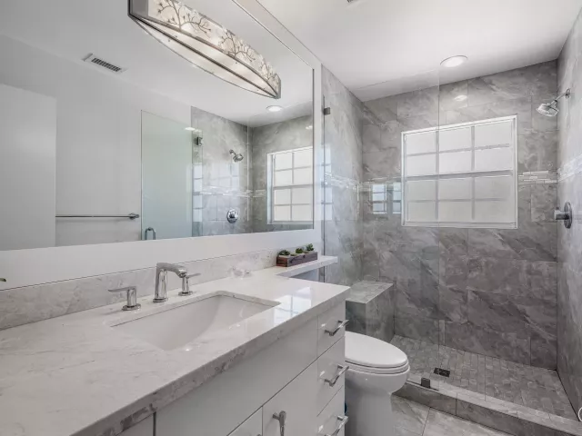 5-bedroom home for sale in Boca Raton - 10616 Wheelhouse Circle - MondialRealty