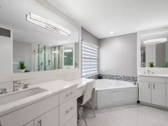 5-bedroom home for sale in Boca Raton - 10616 Wheelhouse Circle - MondialRealty