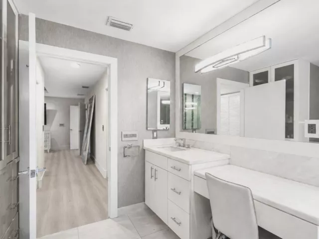 5-bedroom home for sale in Boca Raton - 10616 Wheelhouse Circle - MondialRealty