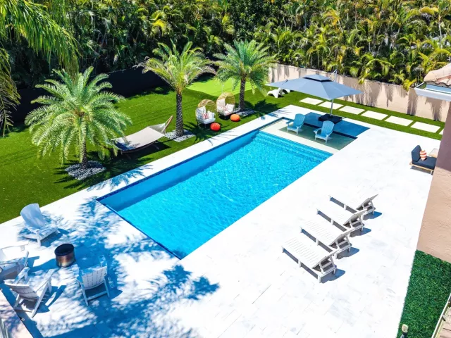 5-bedroom home for sale in Boca Raton - 10616 Wheelhouse Circle - MondialRealty