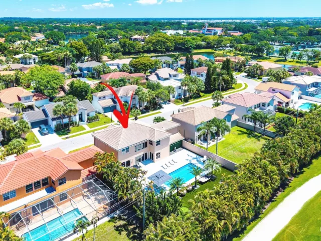 5-bedroom home for sale in Boca Raton - 10616 Wheelhouse Circle - MondialRealty