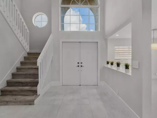 5-bedroom home for sale in Boca Raton - 10616 Wheelhouse Circle - MondialRealty