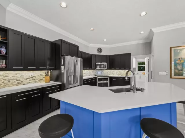 3-bedroom home for sale in Boca Raton - 20317 Hacienda Court - MondialRealty
