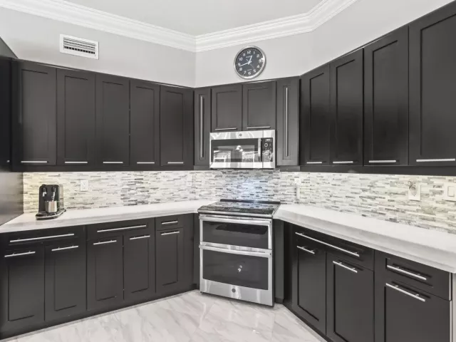3-bedroom home for sale in Boca Raton - 20317 Hacienda Court - MondialRealty