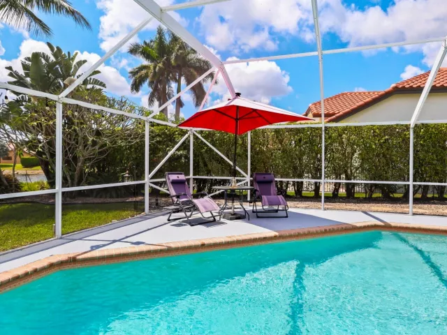 3-bedroom home for sale in Boca Raton - 20317 Hacienda Court - MondialRealty