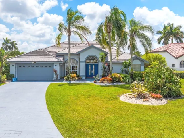 3-bedroom home for sale in Boca Raton - 20317 Hacienda Court - MondialRealty