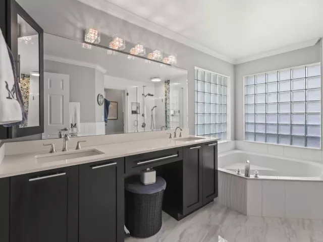 3-bedroom home for sale in Boca Raton - 20317 Hacienda Court - MondialRealty