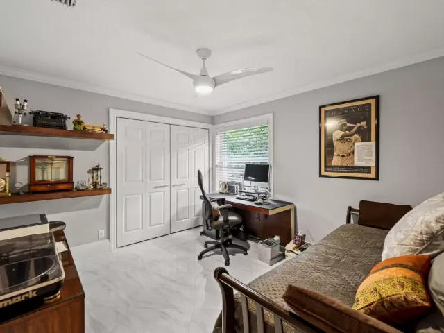 3-bedroom home for sale in Boca Raton - 20317 Hacienda Court - MondialRealty