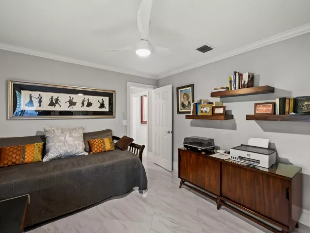 3-bedroom home for sale in Boca Raton - 20317 Hacienda Court - MondialRealty