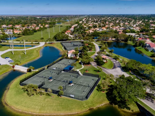 3-bedroom home for sale in Boca Raton - 20317 Hacienda Court - MondialRealty