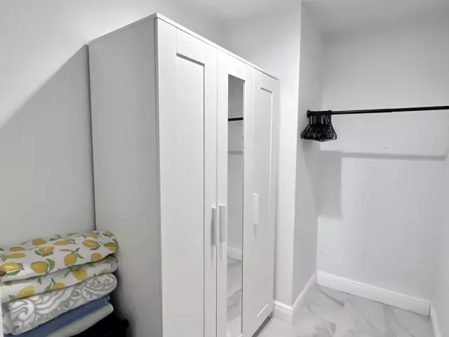 3-bedroom home for sale in Boca Raton - 9819 Spanish Isles Drive - MondialRealty