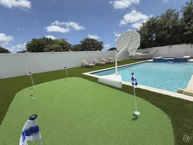 3-bedroom home for sale in Boca Raton - 9819 Spanish Isles Drive - MondialRealty