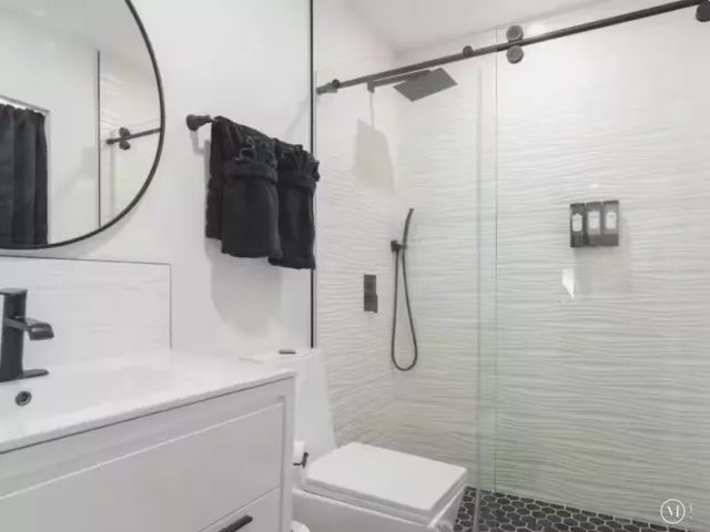 3-bedroom home for sale in Boca Raton - 9819 Spanish Isles Drive - MondialRealty