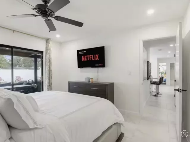 3-bedroom home for sale in Boca Raton - 9819 Spanish Isles Drive - MondialRealty