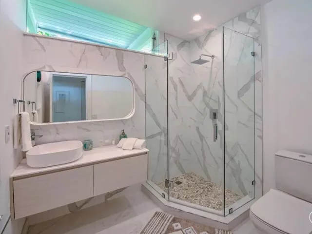 6-bedroom home for rent in Fort Lauderdale - 28 PELICAN Drive - MondialRealty