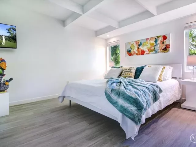 6-bedroom home for rent in Fort Lauderdale - 28 PELICAN Drive - MondialRealty