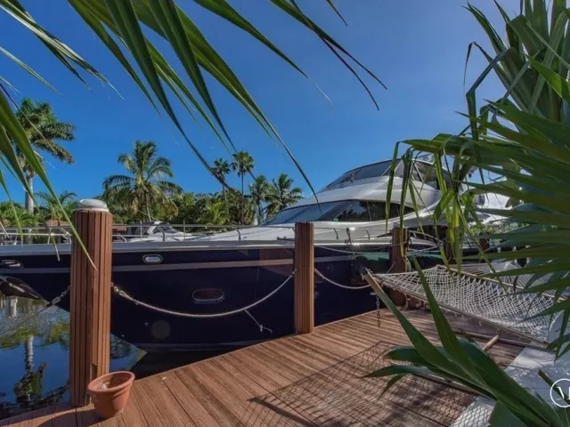 6-bedroom home for rent in Fort Lauderdale - 28 PELICAN Drive - MondialRealty