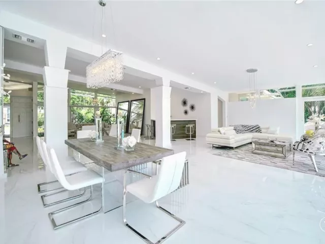 6-bedroom home for rent in Fort Lauderdale - 28 PELICAN Drive - MondialRealty